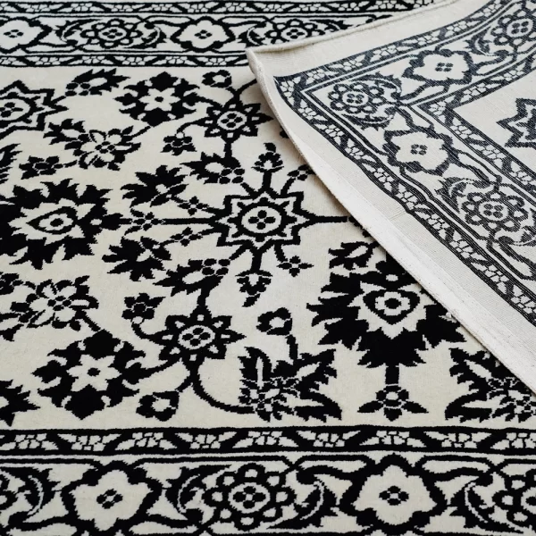 قالیچه گل فرنگ